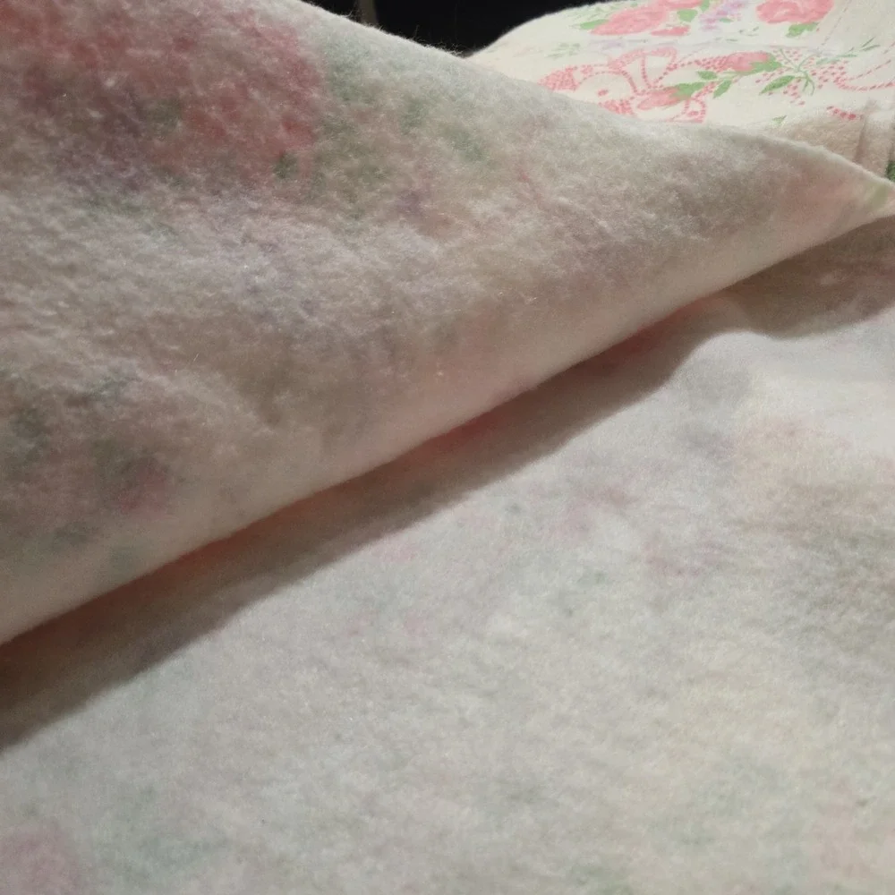 Cottage Core 50/50 Polyester Acrylic Pink Floral Blanket Satin Trim 88 x 100